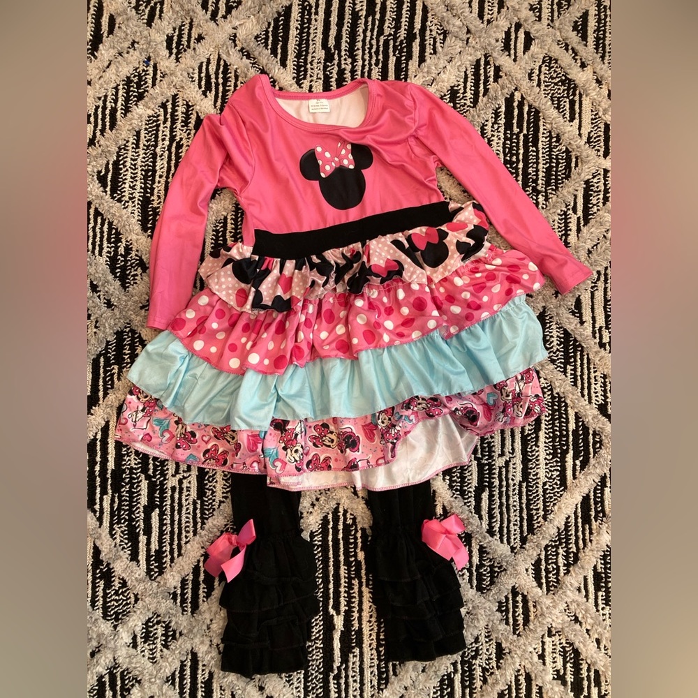 Disney Outfit Boutique Never Worn